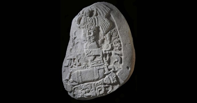 Un incroyable autel maya révèle les secrets des mystérieux rois serpents