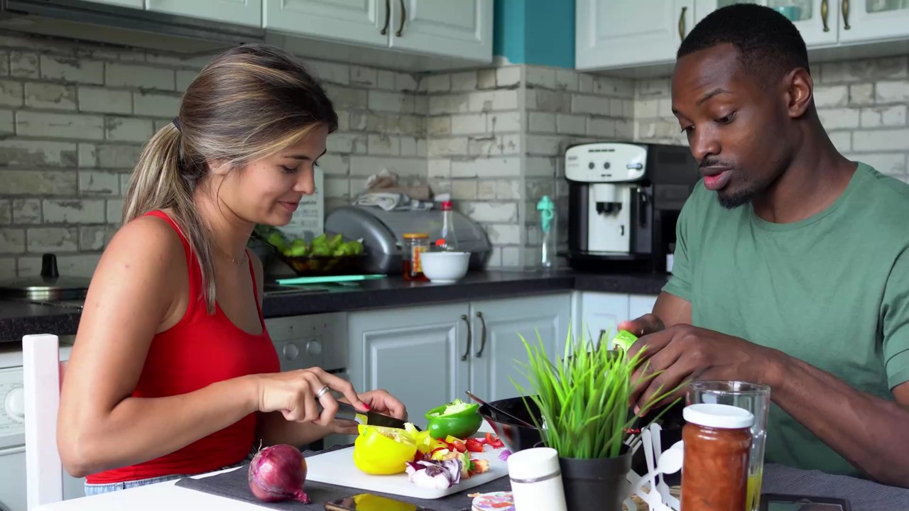 Nachhaltige Tiernahrung: So ernährt ihr eure Haustiere umweltfreundlich