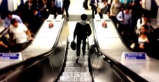 Selon une étude scientifique, marcher dans les escalators ne permet pas d'aller plus vite