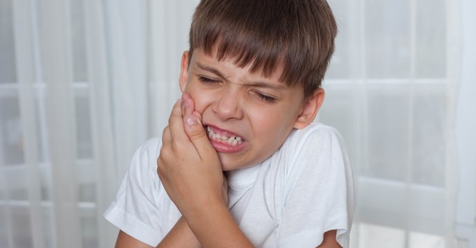 Carie : des dentistes anglais lancent un appel pour des écoles sans sucre