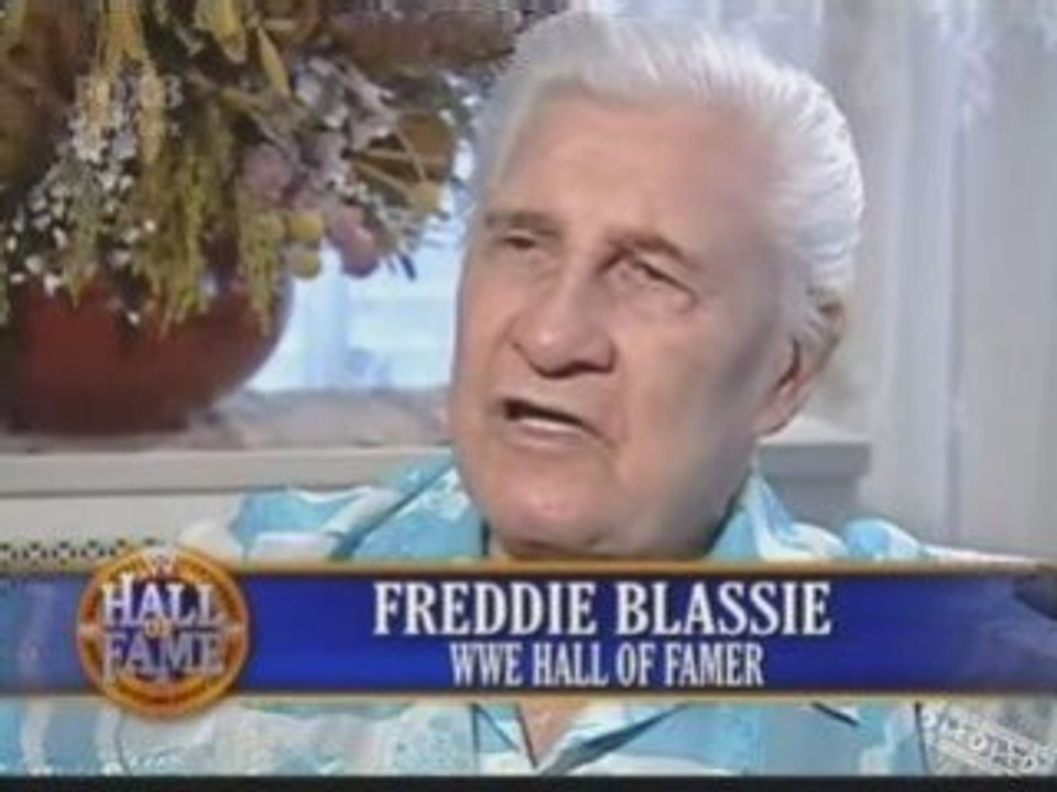 Mae Young is inducted into the Hall Of Fame 3-7-08