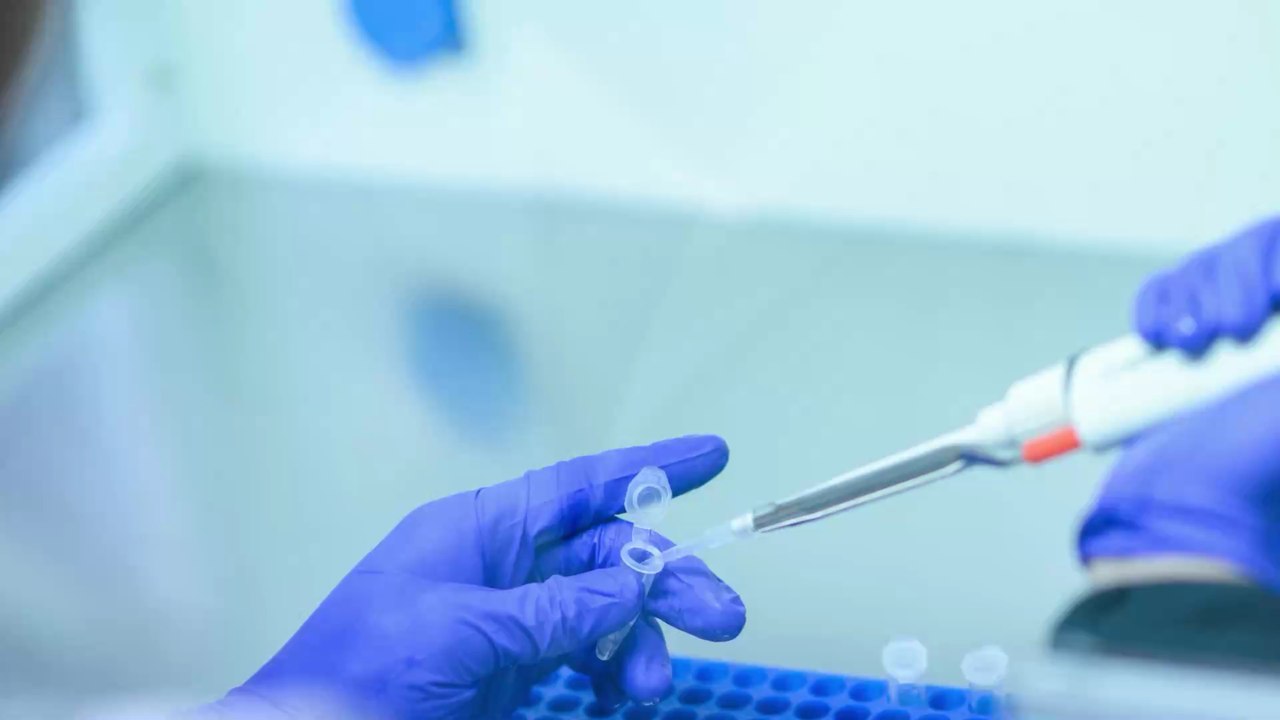 Coronavirus : la Chine veut tester les 9 millions d'habitants de Qingdao "sous cinq jours" après de nouveaux cas