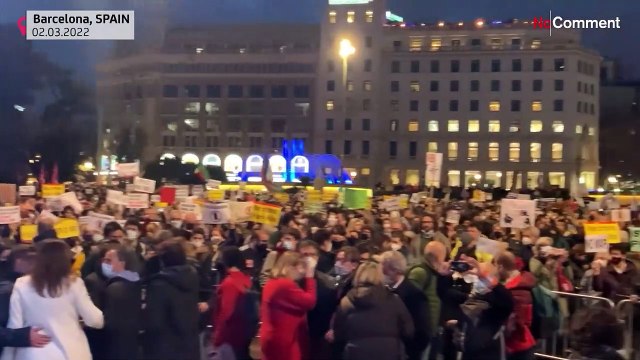 Des milliers de manifestants à Barcelone pour soutenir l'Ukraine