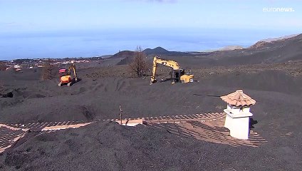 La isla española de La Palma inicia su reconstrucción dos meses después de la extinción del volcán