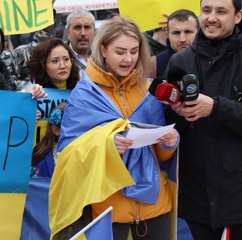 UKRAYNALI KADINLAR DENİZLİ'DEN SESLENDİ; 'SAVAŞI DURDURUN'