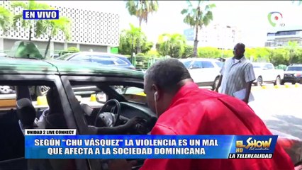 Mujer de Pedro Casals  lo agrede en medio del tránsito | El Show del mediodía