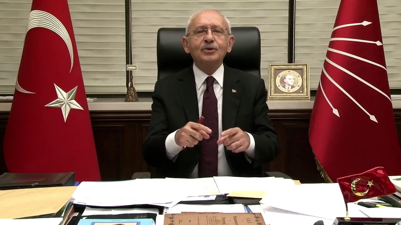 Saat 21.00’i işaret etmişti: Beklenen açıklamayı yaptı