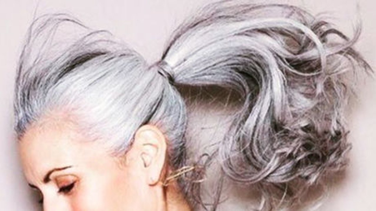 Cheveux gris : 4 conseils pour entretenir ces cheveux