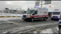 İşçi taşıyan servis minibüsleri çarpıştı: 14 yaralı