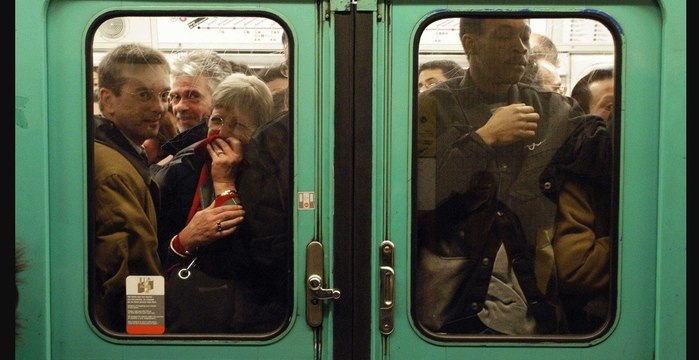 Un nuage de fumée repéré dans le métro parisien... mais rassurez-vous, la situation est cocasse !