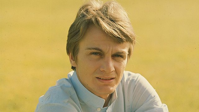 Claude François : la lettre déchirante de sa fille cachée à ses demi-frères