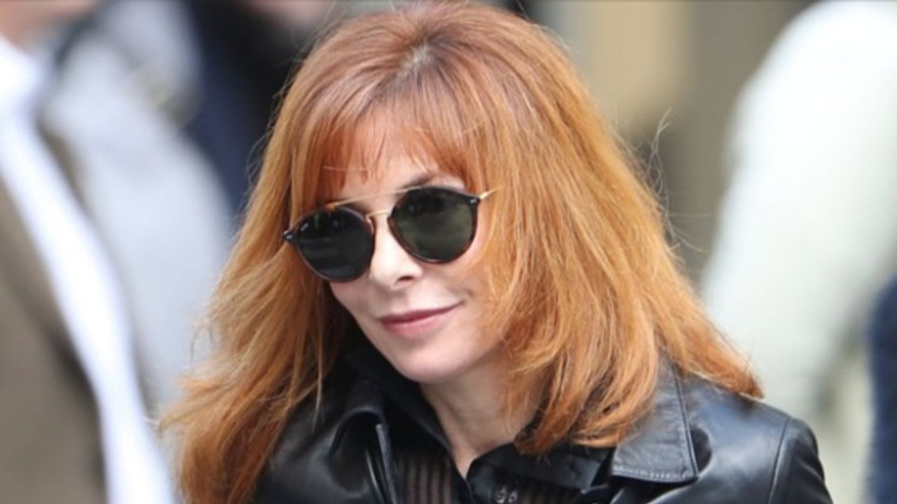 Mylène Farmer : Elle fera son grand retour sur scène pour la finale de The Voice