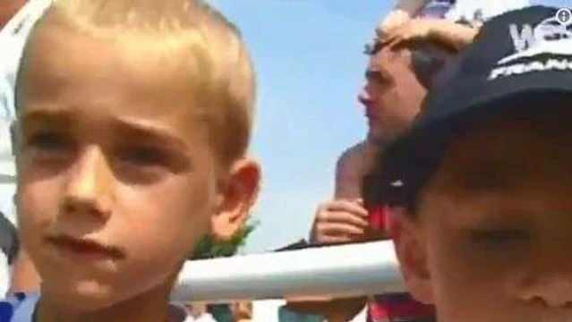 Coupe du Monde 2018 : quand Antoine Griezmann demandait un autographe à Thierry Henry en 1998