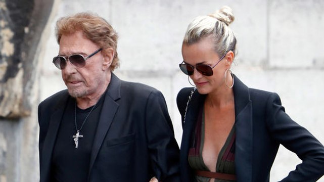 Johnny Hallyday vraiment, vraiment mal aux obsèques de Mireille Darc : révélations sur la dernière sortie du rockeur