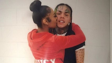 6ix9ine semble avoir apprécié la visite de sa compagne en prison