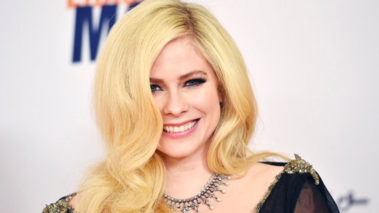Avril Lavigne s'est battue contre la mort, elle revient aujourd'hui pour le plus grand plaisir de ses fans