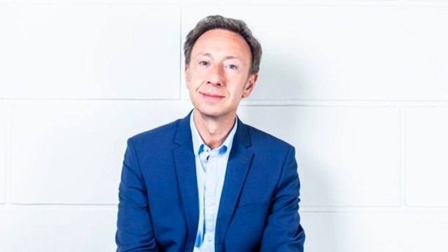 Stéphane Bern envoie un texto à Hanouna dans la minute où il se fait clasher par Gilles Verdez