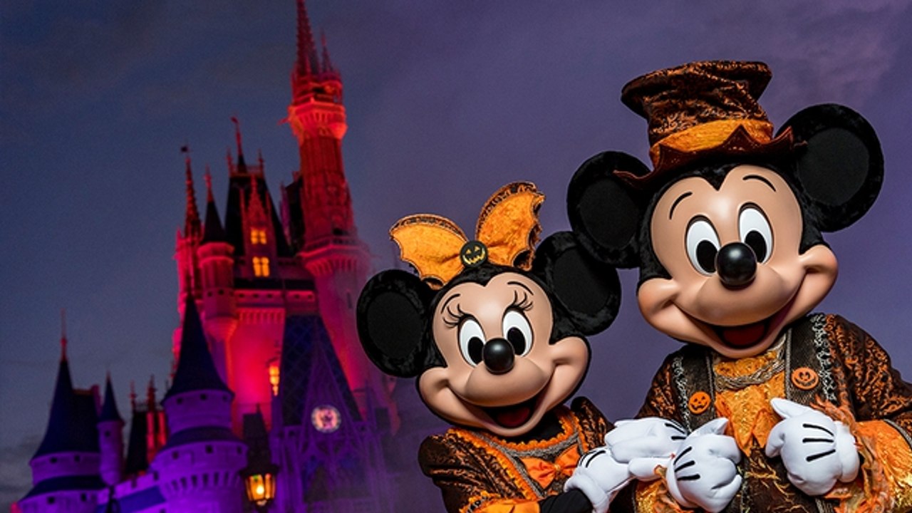 Disperser les cendres de ses proches à Disney : la macabre habitude qui pollue le parc d'attraction