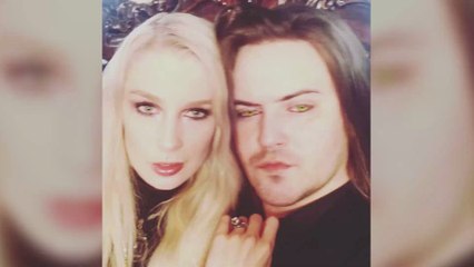 Ils affirment être des vampires : ce couple vit avec sa donneuse de sang