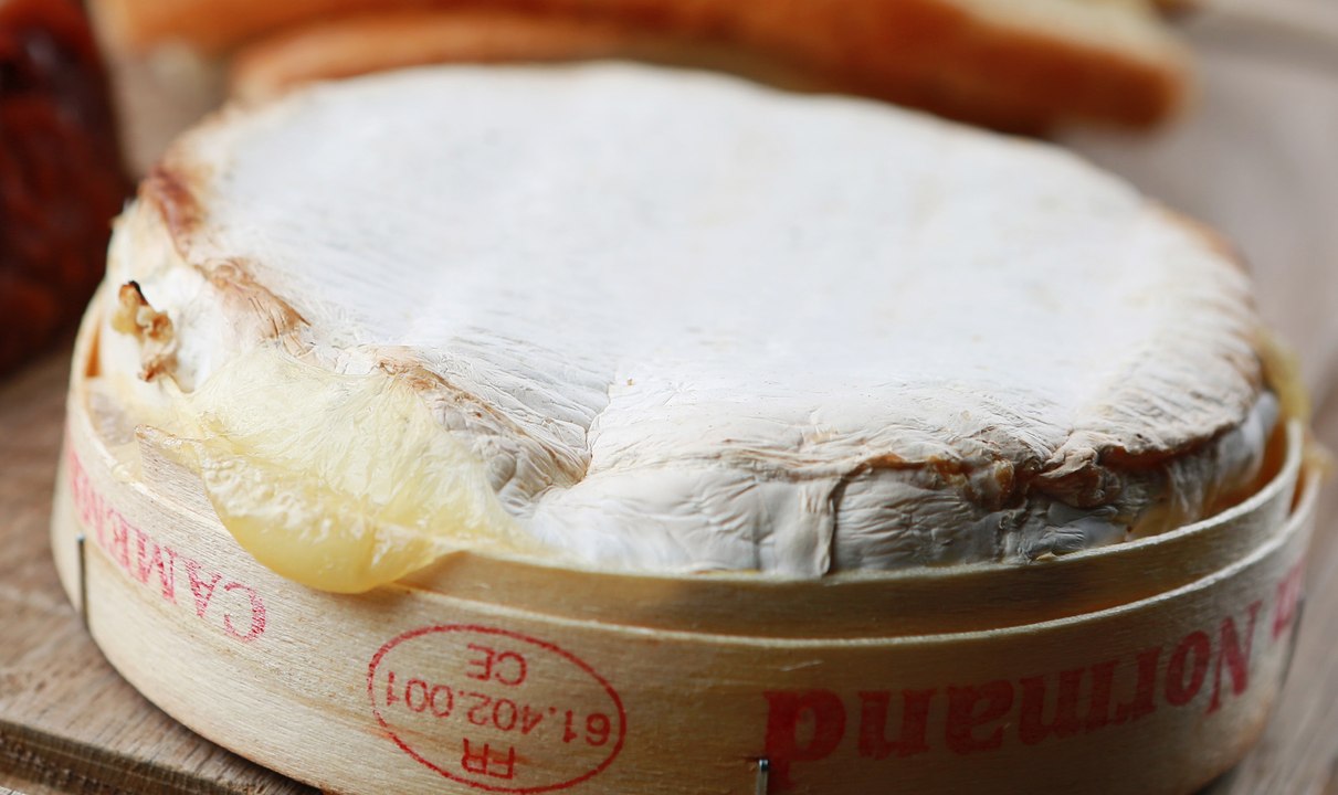 La recette de la tarte tatin aux pommes et au camembert