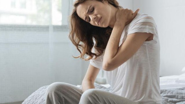 Cet homme a été victime d'un AVC après s'être fait craquer le cou