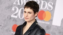 Christine and The Queens : face aux insultes homophobes, elle contre-attaque (vidéo)