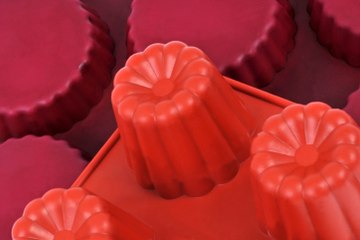 Utiliser des moules à gâteaux serait dangereux pour la santé