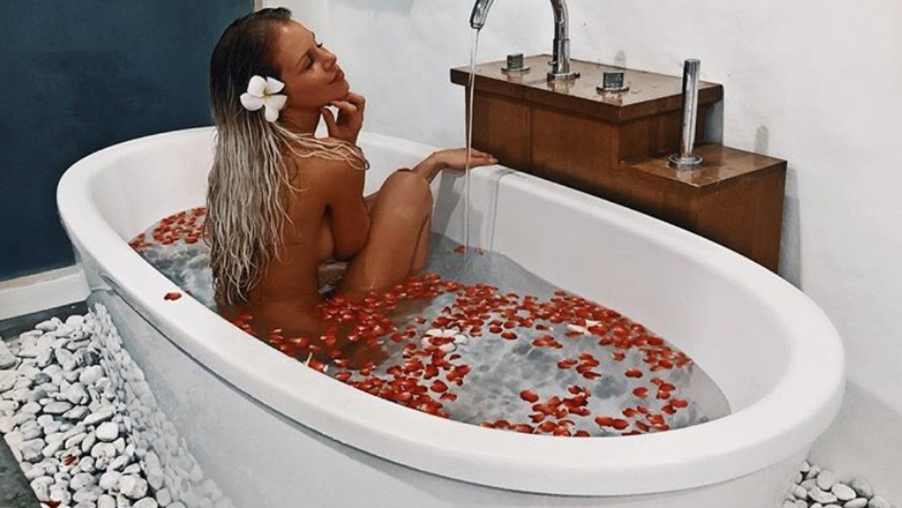 LMAT : Adixia balance sur son amitié avec Manon Marsault et Carla Moreau ! (VIDÉO)