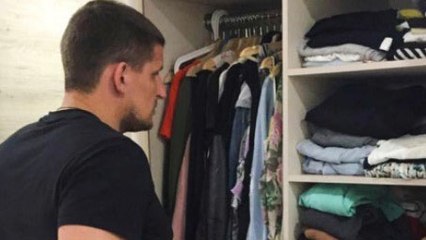 Il choisit les vêtements de sa femme pendant une semaine... Voici le résultat !