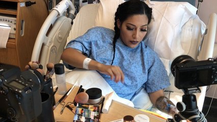 Se maquiller avant d'accoucher : la nouvelle tendance qui dérange