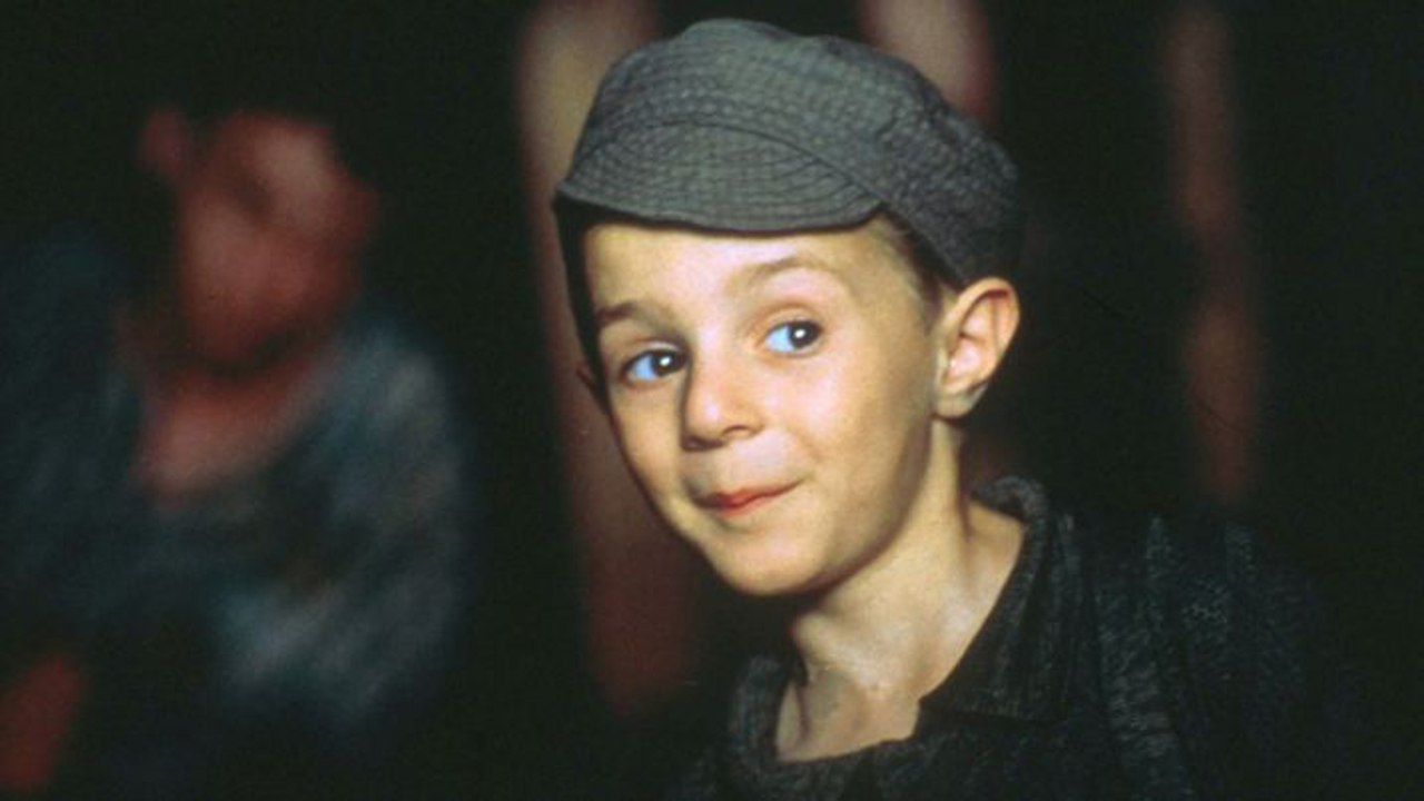 Voici à quoi ressemble le petit garçon du film "La vie est belle", 22 ans après