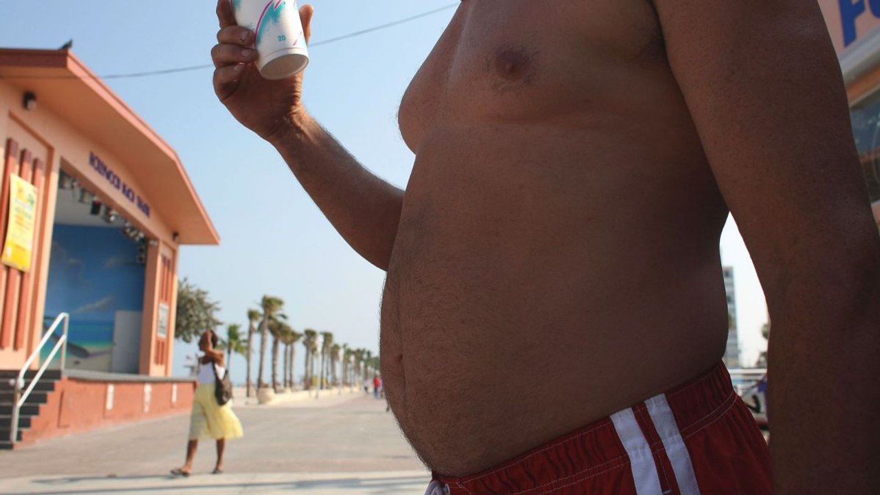 Les femmes préfèrent les "dad bod" aux tablettes de chocolat !