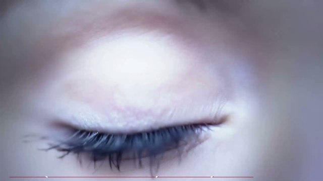 Elle retrouve sa fille, décédée trois ans plus tôt, grâce à la réalité virtuelle