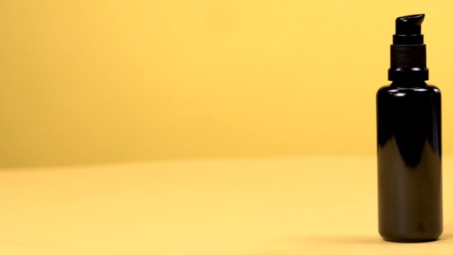 Shampoing pour cheveux secs maison, la recette simple à réaliser