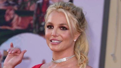 Britney Spears dévoile sur Instagram la vidéo où elle se fracture le pied et choque les internautes (VIDÉO)