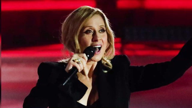 Le baiser très sensuel de Lara Fabian à Eva Longoria ! (PHOTO)