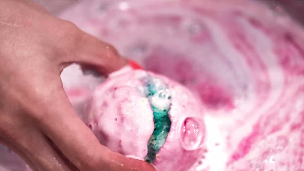 Bombe de bain maison, la recette simple à réaliser