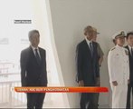 Obama, Abe beri penghormatan di Memorial USS Arizona