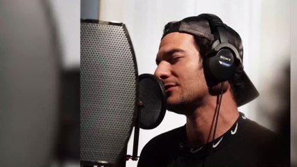 Amir déclenche la colère des internautes avec cette pancarte