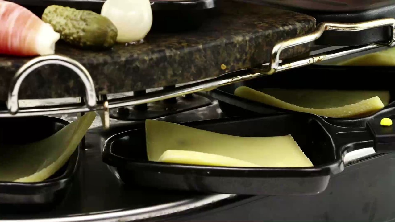 Raclette : 4 conseils du chef Cyril Lignac pour se régaler