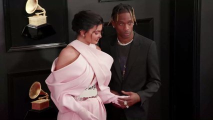 Kylie Jenner : en boite de nuit avec Travis Scott, elle se lâche et se rapproche de lui !