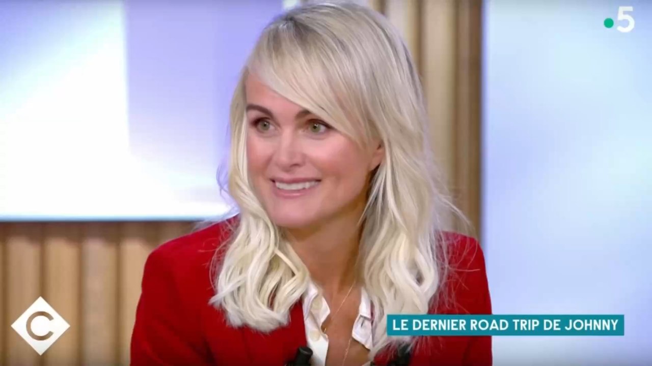 Laeticia Hallyday : dans C à Vous, elle affirme "travailler" sur la sortie d'autres inédits de Johnny Hallyday