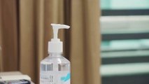Covid-19 : des gels hydroalcooliques jugés inefficaces