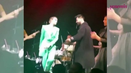 Bergen'in galasına başrol Farah Zeynep Abdullah 'Erik dalı' performansı damga vurdu!