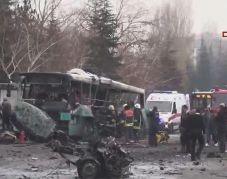 Car bombing kills 13 Turkish soldiers