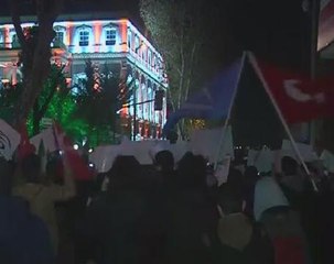 Hundreds in Turkey hold anti-Iran protest over Aleppo truce