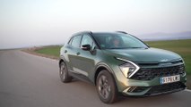 The new Kia Sportage GT Driving Video