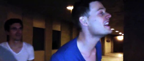 Confissões de Um Filho Trailer Original