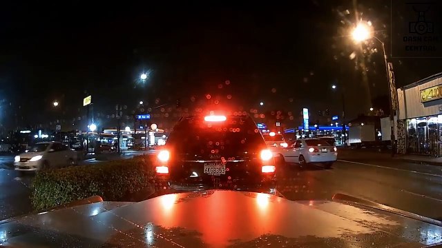 DRIVING FAILS Compilation - BAD DRIVERS & INSTANT KARMA - BEST OF DASHCAMS #17