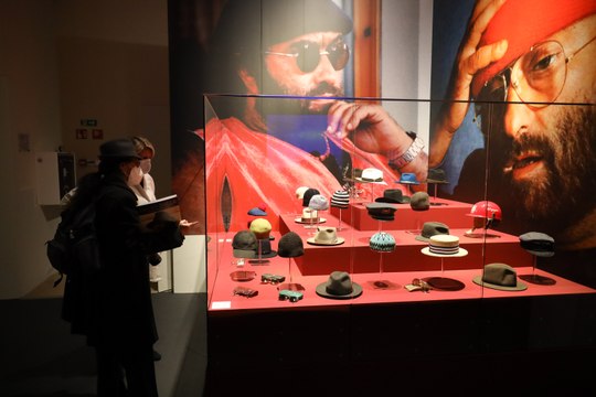 Lucio Dalla, aperta da oggi a Bologna la mostra in suo onore